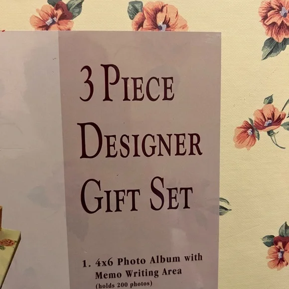 NWT Thompson Floral Photo Frame Set - Orange and Cream - Picture 4 of 12